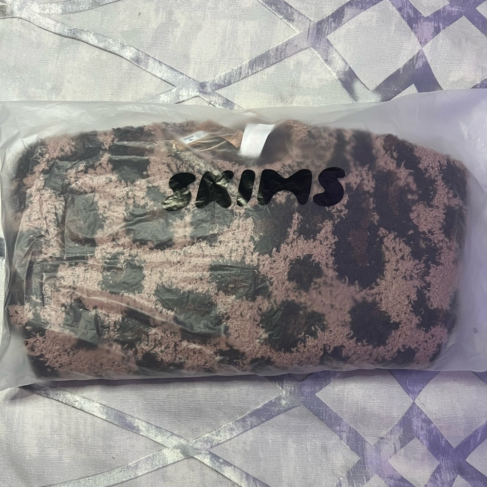 Skims kids pullover